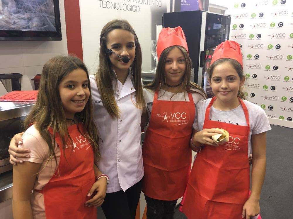 La feria Gastrónoma celebra en 2017 su tercera edición con catas, exhibiciones gourmet ('showcookin'), degustaciones y talleres de cocina para niños.
