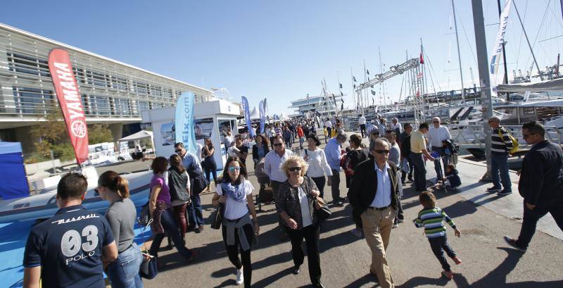 El salón náutico, que se inauguró el miércoles y se ha clausurado este domingo día 5 con una jornada de puertas abiertas, confirma su pujanza con más expositores, ventas y visitas de compradores en la Marina de Valencia