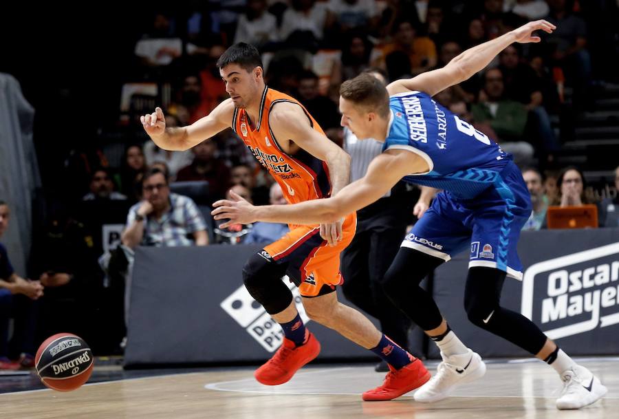 Estas son las mejores imágenes del partido Valencia Basket- San Pablo Burgos en la Fonteta