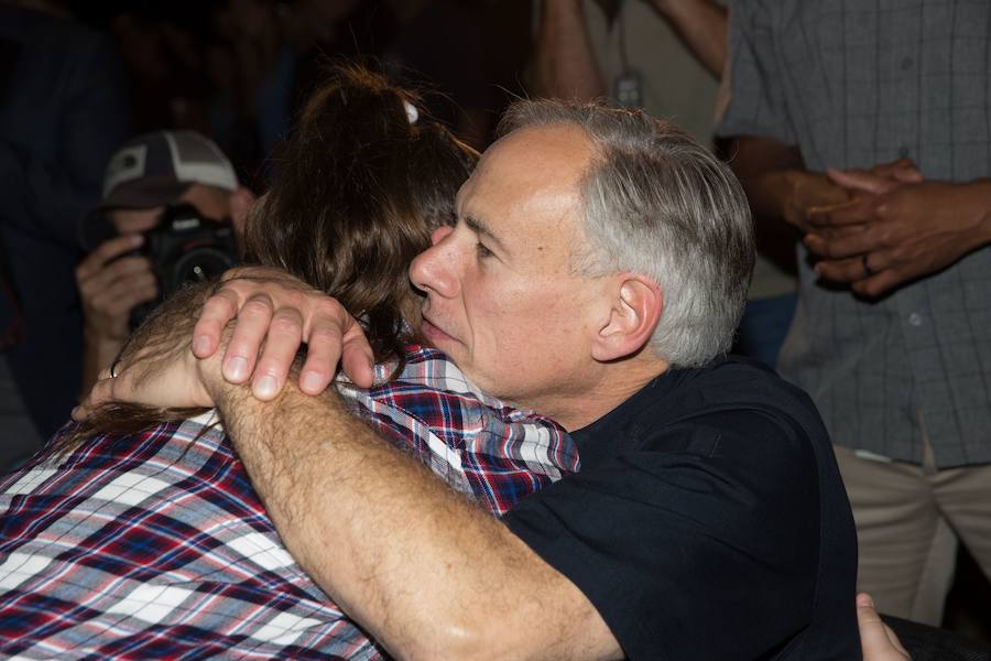 Fotos del tiroteo ocurrido en la primera iglesia Bautista de la localidad de Sutherland Springs, en el estado de Texas, Estados Unidos. Aproximadamente, murieron 26 personas y otras 20 resultaron heridas. 