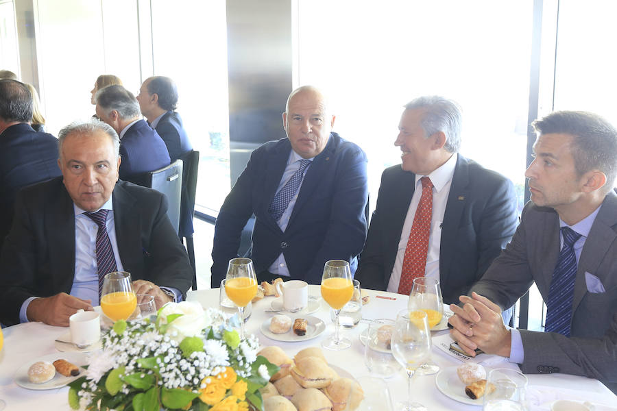 Fotos de los empresarios en el Foro de LAS PROVINCIAS