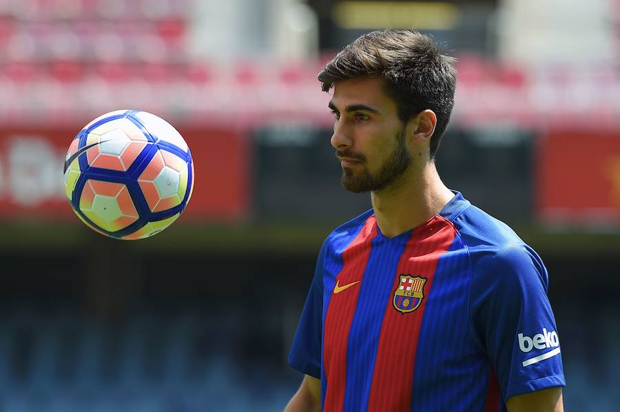 André Gomes. Al Barça por 35 millones en el verano de 2016.