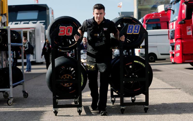 Fotos de los preparativos del Gran Premio de Cheste