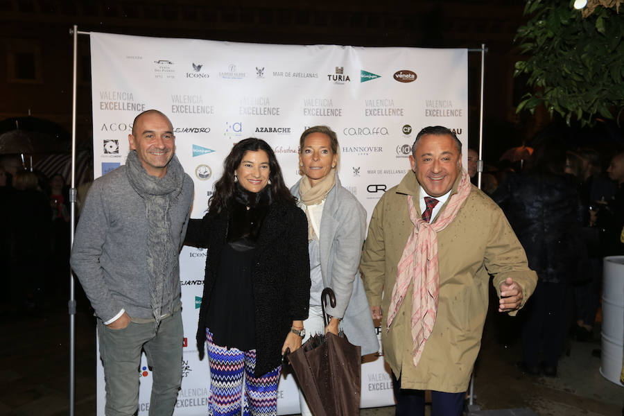 El lobby de las tiendas de lujo del centro de Valencia celebra su XII aniversario en la plaza del Patriarca