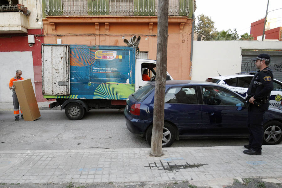 Fotos de la recogida de basura en el Cabanyal