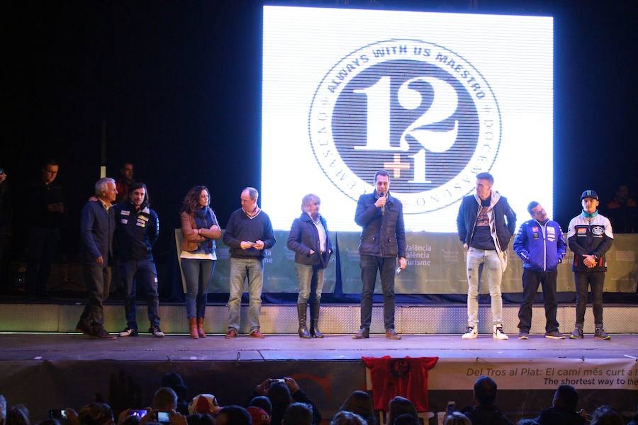 Homenaje a Ángel Nieto, anoche en Cheste.