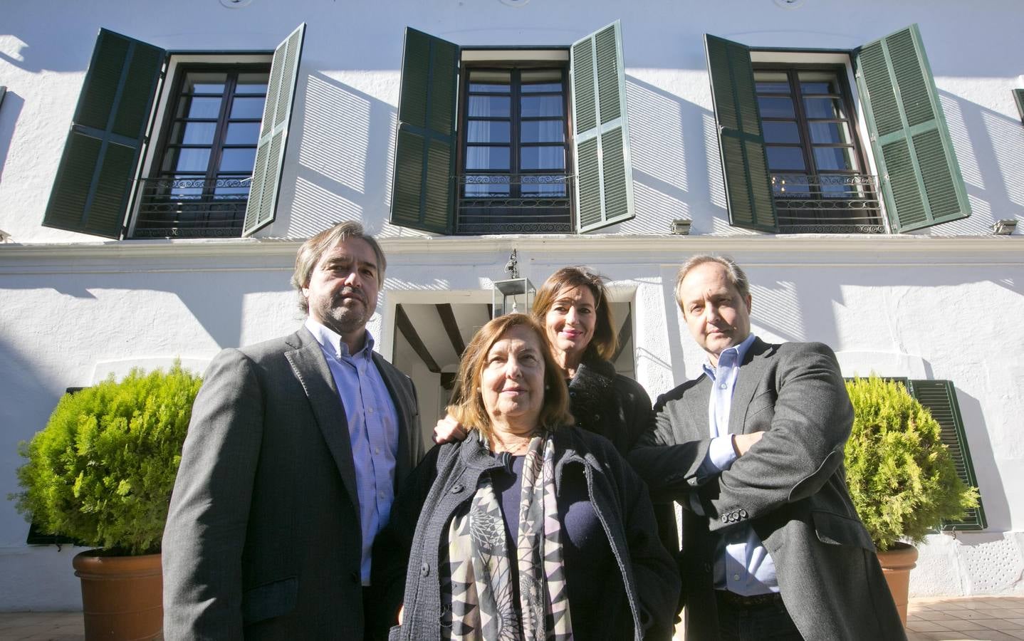 Fotos de la familia Aliño Alfaro, encabezada por Isabel Alfaro, en su masía de Chiva.