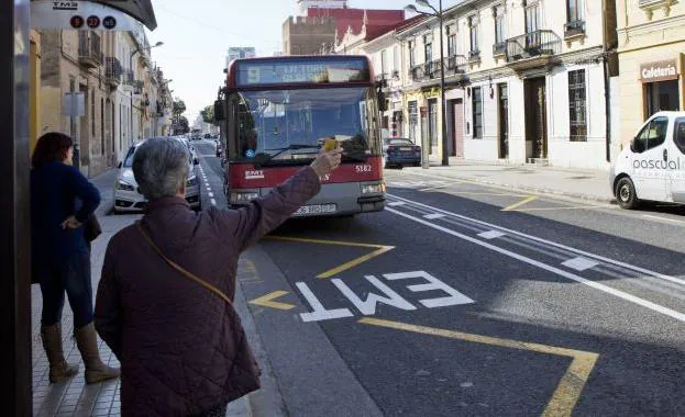 Autobús de la EMT de Valencia.