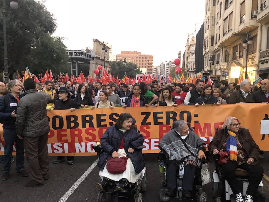 Fotos de la manifestación en Valencia por una financiación justa