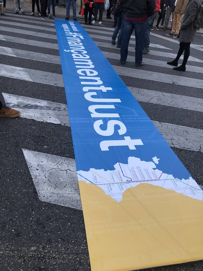 Fotos de la manifestación en Valencia por una financiación justa