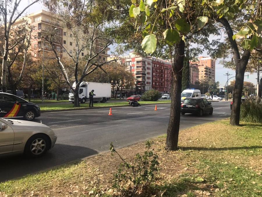 Fotos del accidente en Blasco Ibáñez en el que ha fallecido un peatón atropellado