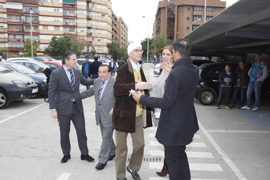 A las once de la mañana del sábado 25 de noviembre se ha abierto la sala del tanatorio en la que descansan los restos de Jaume Ortí.