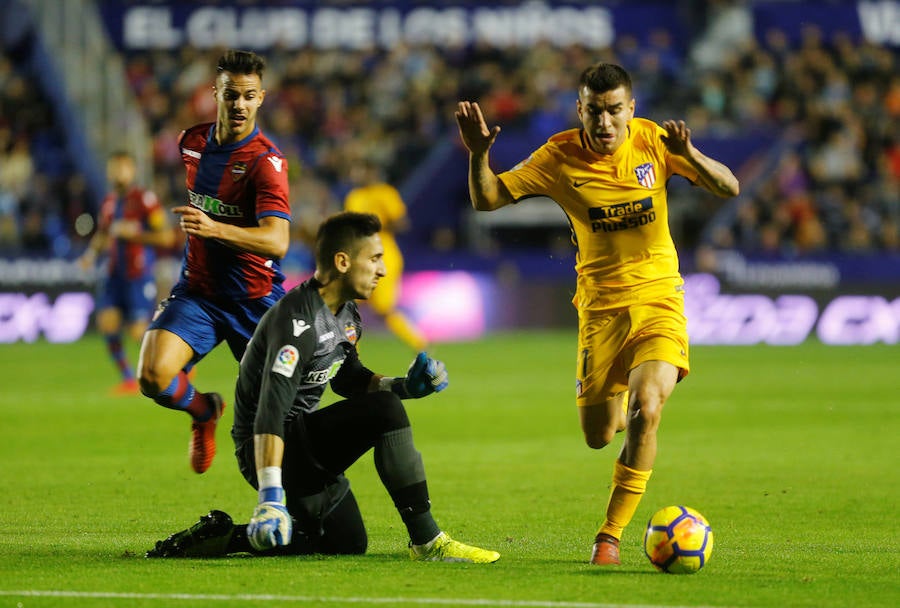 Estas son las mejores imágenes que deja el partido de la jornada 13 en el Ciutat de València