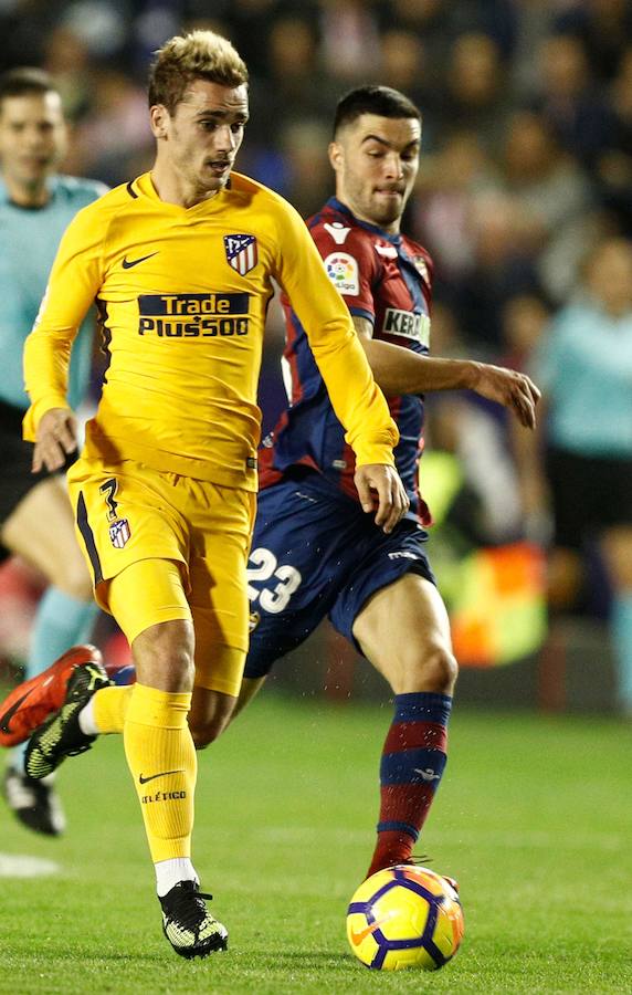 Estas son las mejores imágenes que deja el partido de la jornada 13 en el Ciutat de València