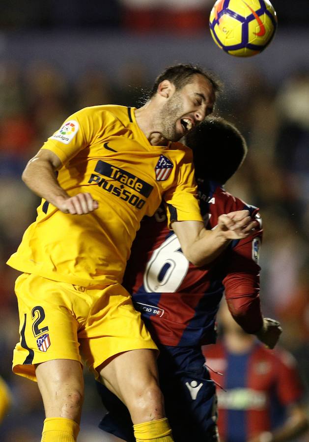 Estas son las mejores imágenes que deja el partido de la jornada 13 en el Ciutat de València