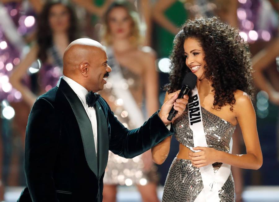 La sudafricana Demi-Leigh Nel-Peters, de 22 años, se hace con la corona y vence a la colombiana Laura González y a la jamaicana Davinia Bennet