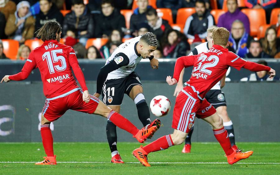 Estas son las mejores imágenes del choque de vuelta de dieciseisavos de Copa del Rey en Mestalla