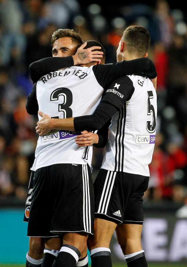 Estas son las mejores imágenes del choque de vuelta de dieciseisavos de Copa del Rey en Mestalla