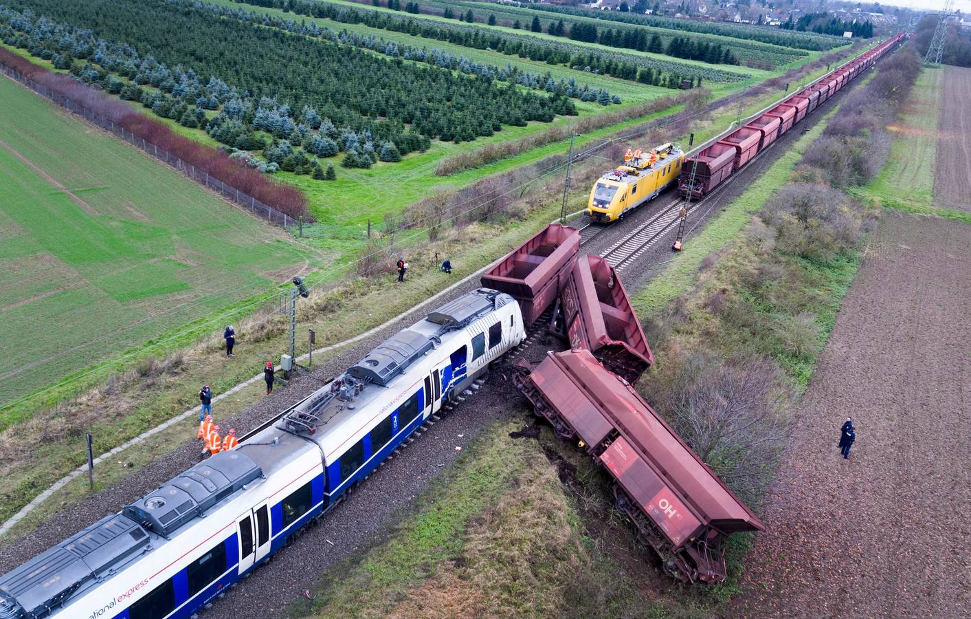 41 personas resultaron heridas en el choque de dos trenes en Meerbusch, oeste de Alemania, ocurrido en la noche del martes.