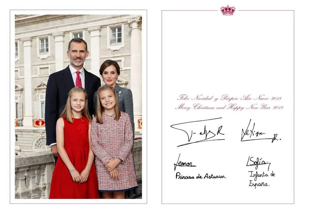 Los Reyes, la Princesa de Asturias y la Infanta Sofía felicitan las fiestas navideñas.