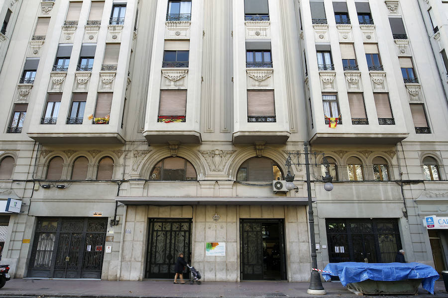 INFANCIA: La intérprete de teatro, televisión y cine Marta Belenguer comienza su selección con el colegio Escolapias, en la gran vía Fernando el Católico. "Ahí estudié la EGB y es donde empecé a jugar a ser actriz haciendo las obras de fin de curso para el cole", recuerda. "Cuando paso por su puerta, tengo tantos recuerdos de mi infancia..."