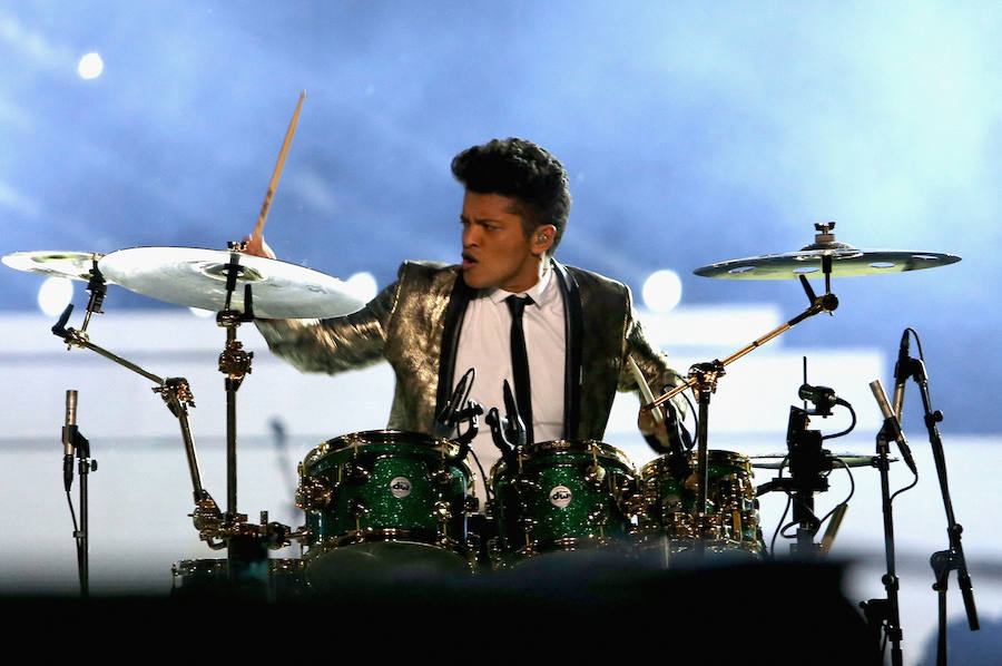 BRUNO MARS | Madrid y Barcelona acogerán la gira 'The 24K Magic World Tour' en España. Primero actuará el 20 de junio en Barcelona, en el estadio de Montjuïc, y en Madrid el concierto es el 22 de junio en el estadio Wanda Metropolitano.