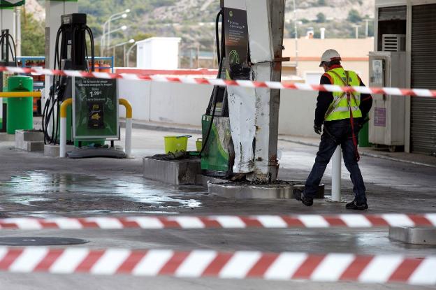 La gasolinera donde murieron los dos jóvenes. 