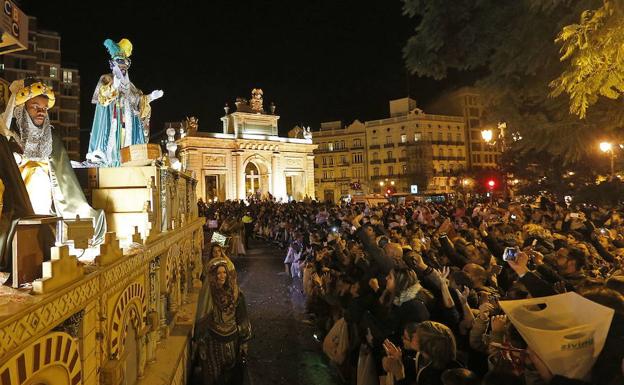 La Cabalgata de los Reyes Magos de Valencia será más larga, cambia su recorrido y costará 20.000 euros más