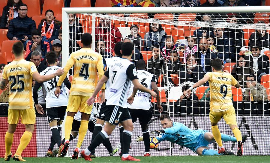 Estas son las imágenes que deja el partido de la Liga en Mestalla