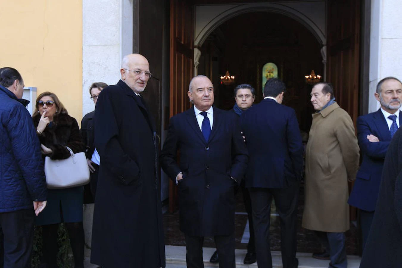 Fotos del funeral de Francisco Pons, expresidente de la Asociación Valenciana de Empresarios (AVE)