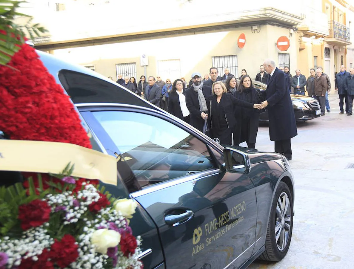 Fotos del funeral de Francisco Pons, expresidente de la Asociación Valenciana de Empresarios (AVE)