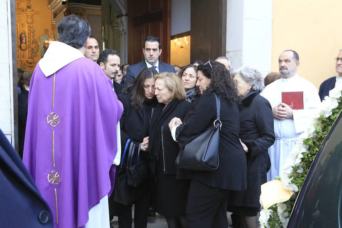 Fotos del funeral de Francisco Pons, expresidente de la Asociación Valenciana de Empresarios (AVE)