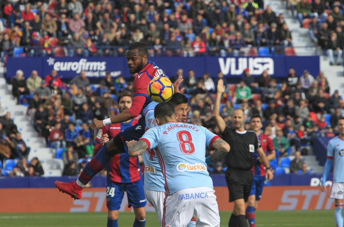 Estas son las fotos que deja el partido de la jornada 19 de la Liga en el Ciutat