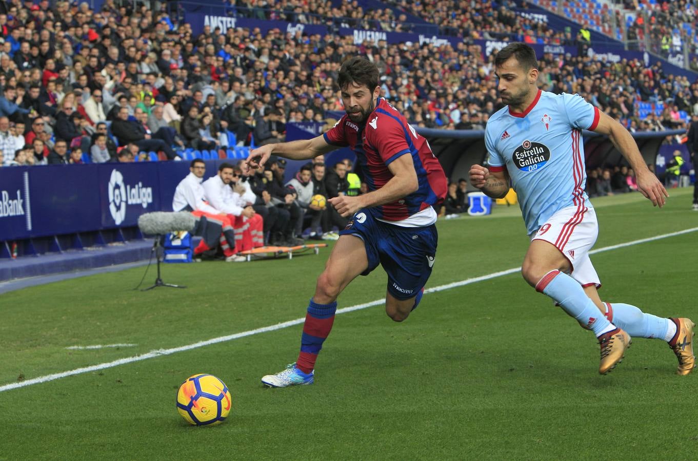 Estas son las fotos que deja el partido de la jornada 19 de la Liga en el Ciutat