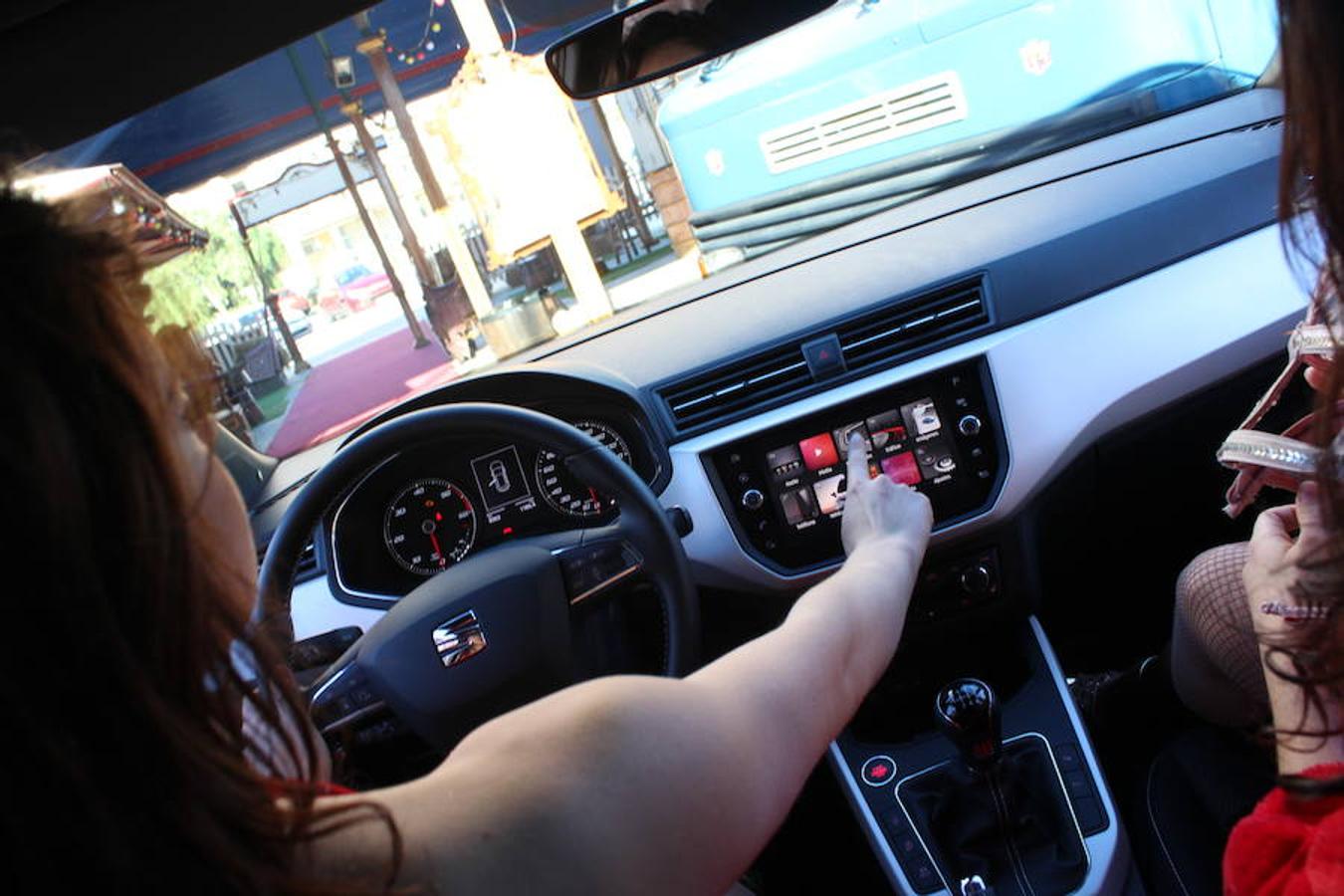 Nos vamos con el Arona a la Marina de Valencia para conocer el Circo Raluy, donde las hermanas Emily y Niedziela son el centro de atracción