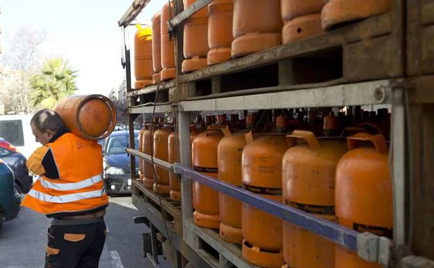 El precio de la bombona de butano sube un 1,6% a partir de hoy, hasta los 14,68 euros