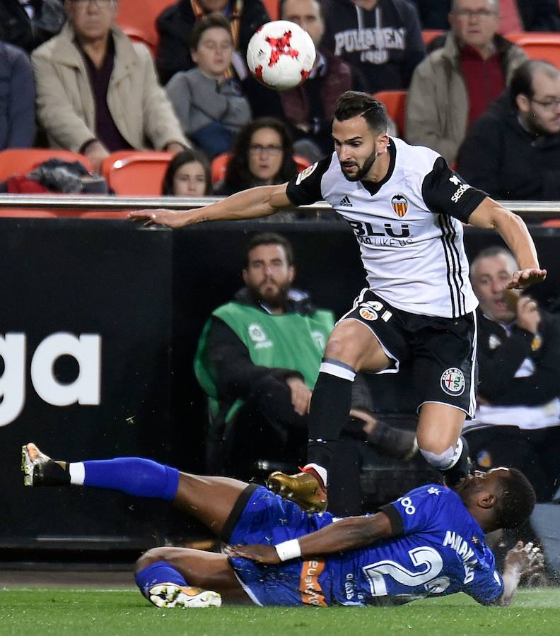 Estas son las mejores imágenes del partido de ida de cuartos de Copa del Rey en Mestalla