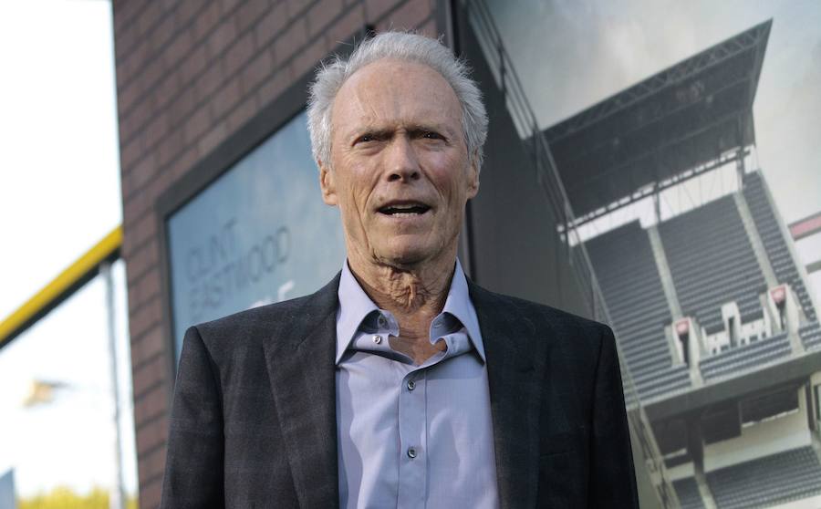 Pau Gómez publica nuevo libro, 'Clint Eastwood: El mito tras la máscara', editado por Ultramundo y con prólogo de John Carlin, con el que aborda la filmografía de uno de sus directores fetiche. El escritor elige a petición de LAS PROVINCIAS sus mejores y peores películas.