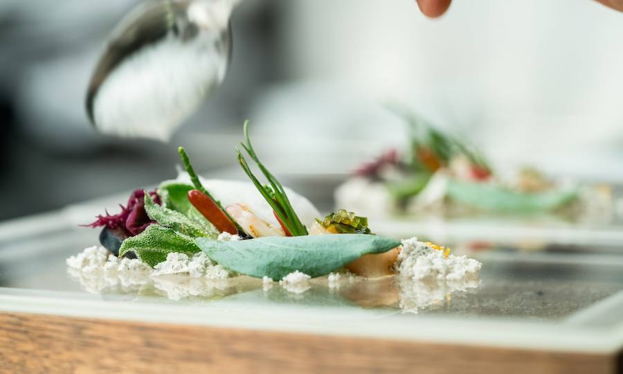 THE FAT DUCK | Reino Unido se convierte con este restaurante en el país más representado en el listado de TripAdvisor. Desde Bray on Thames es posible viajar gracias a la comida. Ese es el objetivo del establecimiento que busca revivir momentos de antaño, recuerdos olvidados que forjan la vida del cliente.