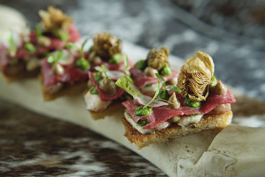 LA COLOMBE | Séptimo restaurante del listado y el primero del continente africano. En Sudáfrica está este lugar de vanguardia gastronómica que cuenta con Scot Kirton como chef propietario y con James Gaag como chef responsable.