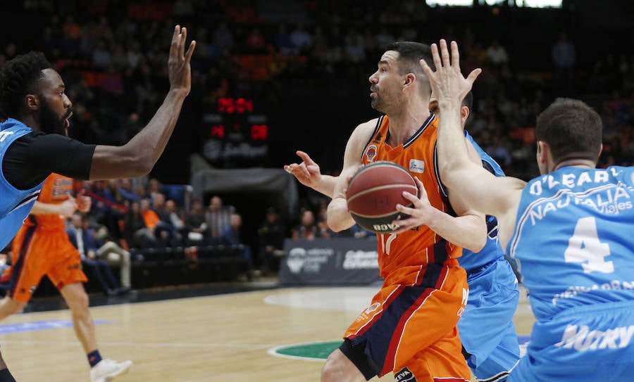 Estas son las mejores imágenes del partido de Liga Endesa en la Fonteta