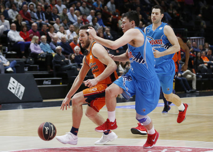 Estas son las mejores imágenes del partido de Liga Endesa en la Fonteta