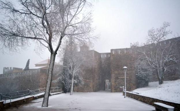 Imagen principal - Nieve en Morella. 