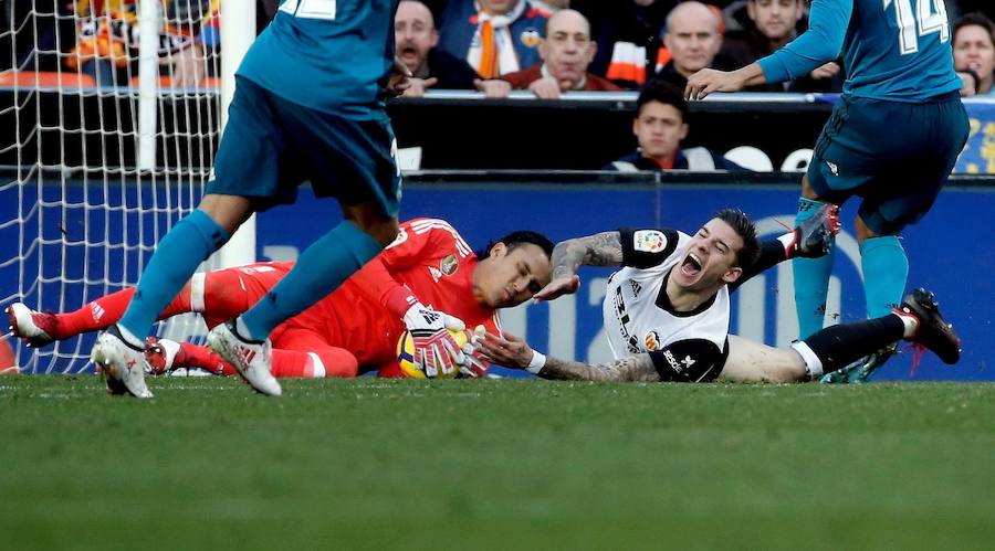 Estas son las mejores imágenes que deja el partido de la Liga en Mestalla