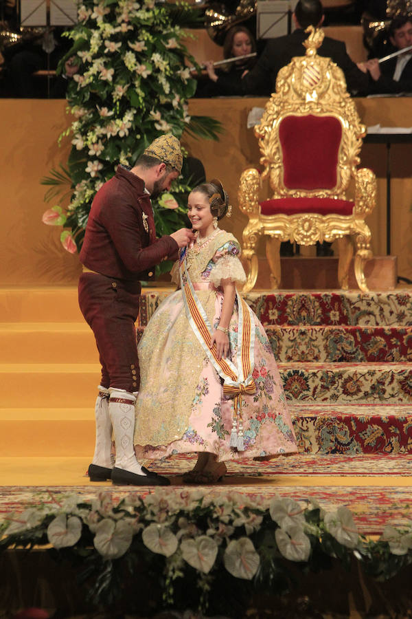 Fotos de la exaltación de la fallera mayor infantil de Valencia