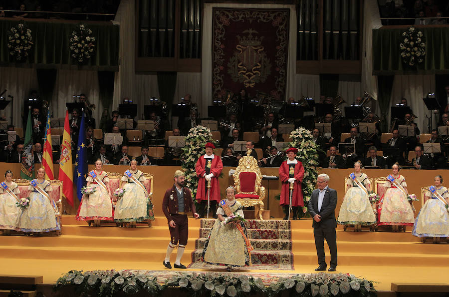 Fotos de la exaltación de la fallera mayor infantil de Valencia