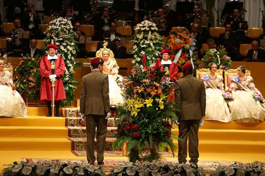 Fotos de la exaltación de la fallera mayor de Valencia 2018