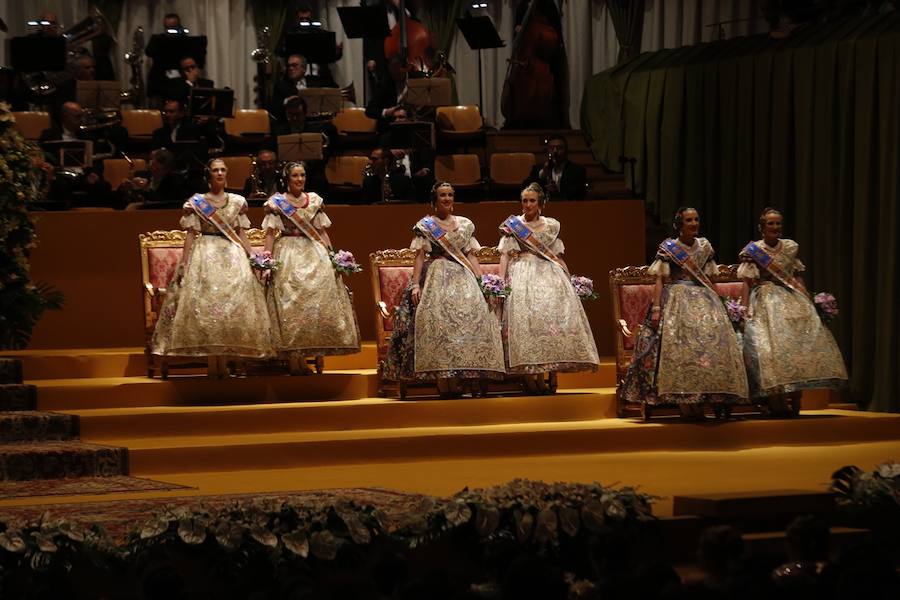 Fotos de la exaltación de la fallera mayor de Valencia 2018