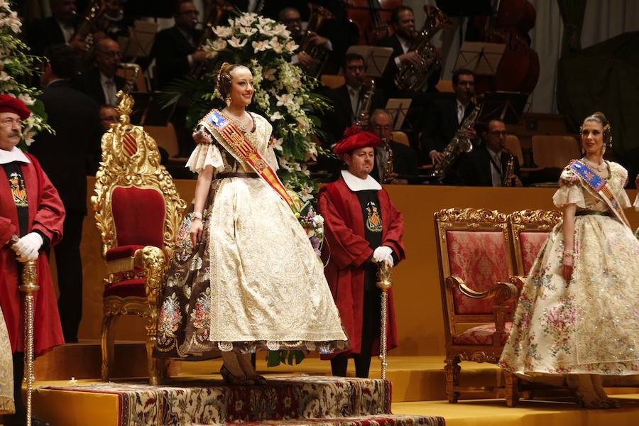 Fotos de la exaltación de la fallera mayor de Valencia 2018