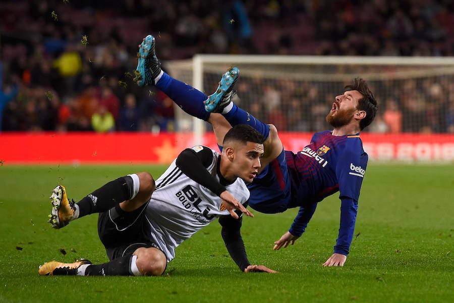 Estas son las mejores imágenes que deja el partido de ida de semifinales de Copa del Rey en el Camp Nou